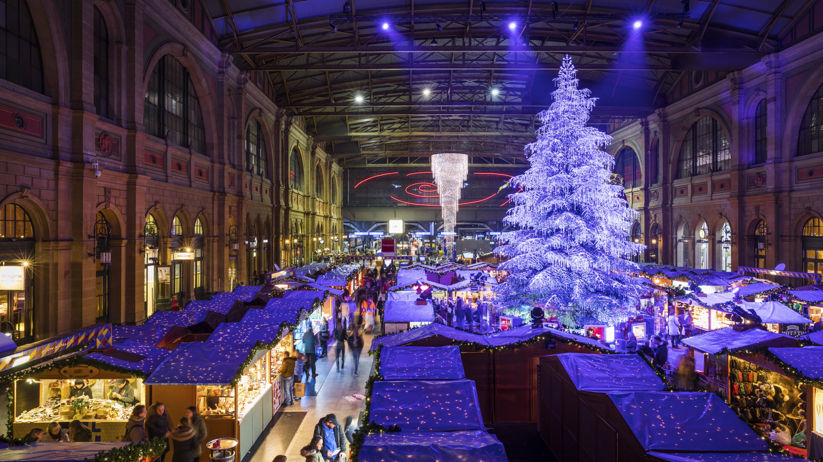 9 Christmas markets along the Grand Train Tour Switzerland Tourism